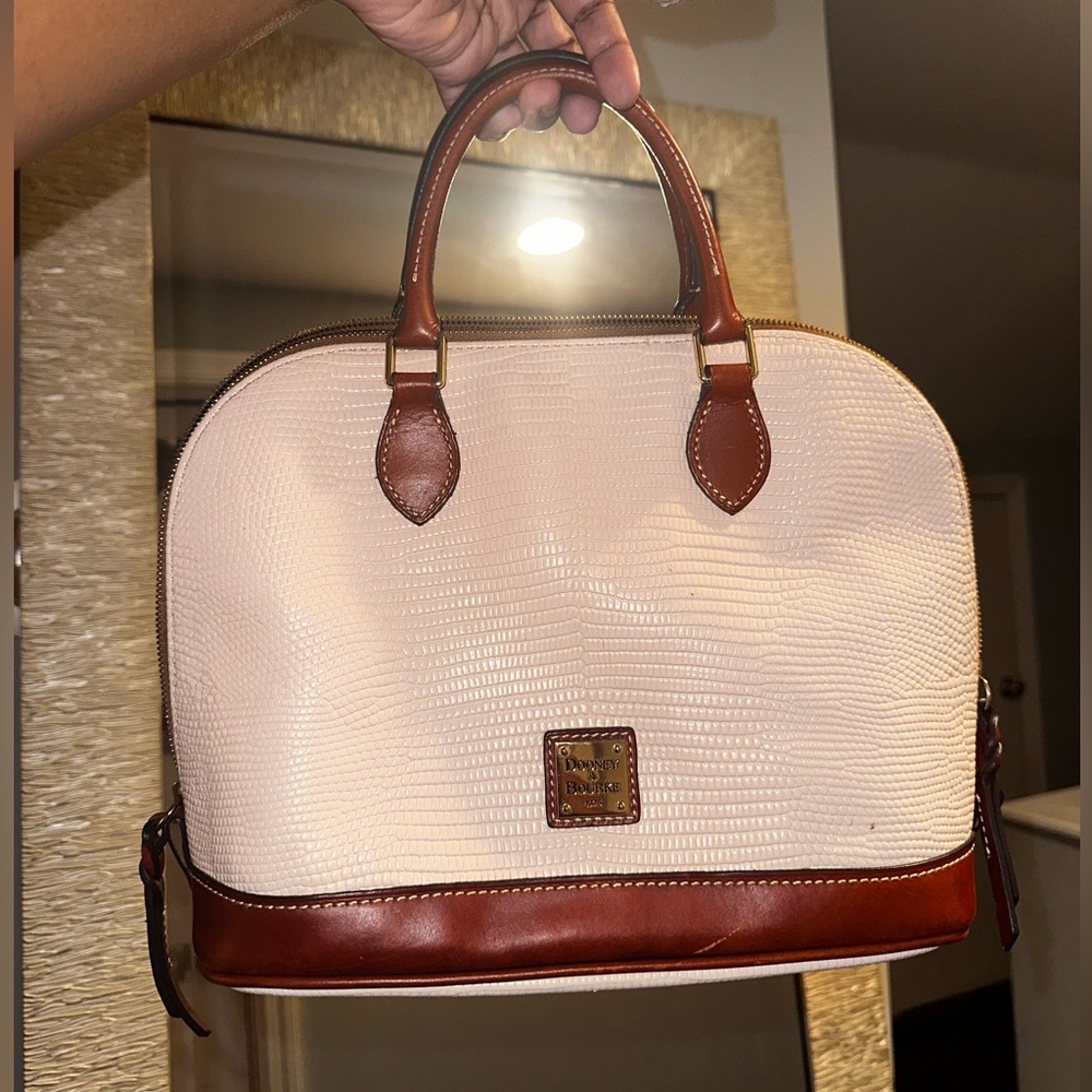 Dooney & Bourke Bag